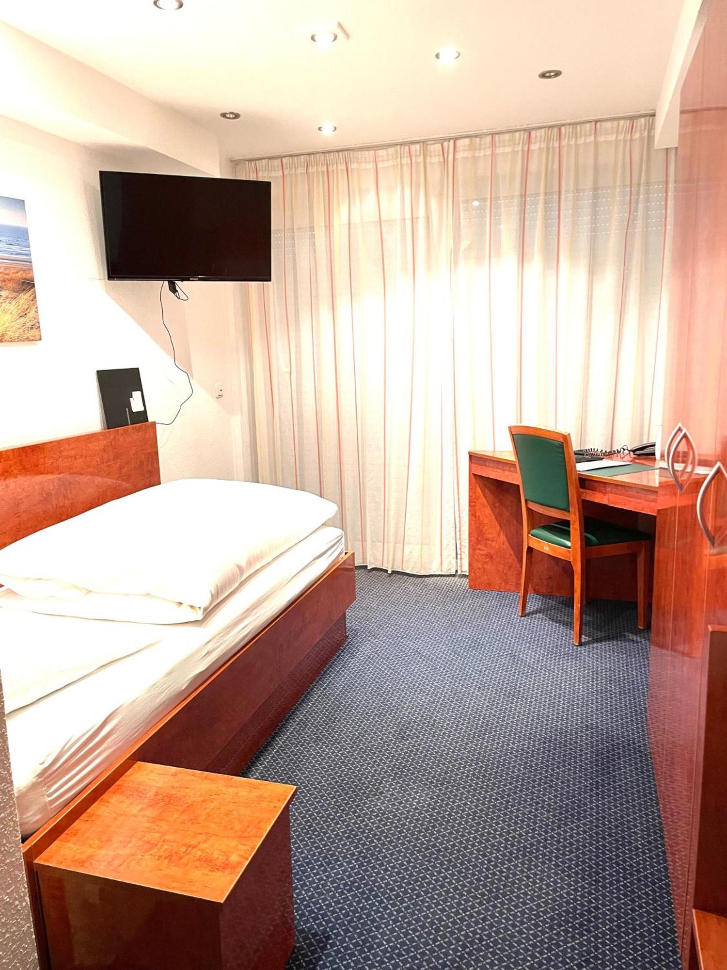 Hotel Merkenich Köln Dış mekan fotoğraf